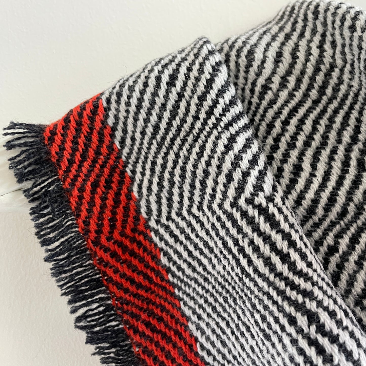 Silky herringbone dark large triangle