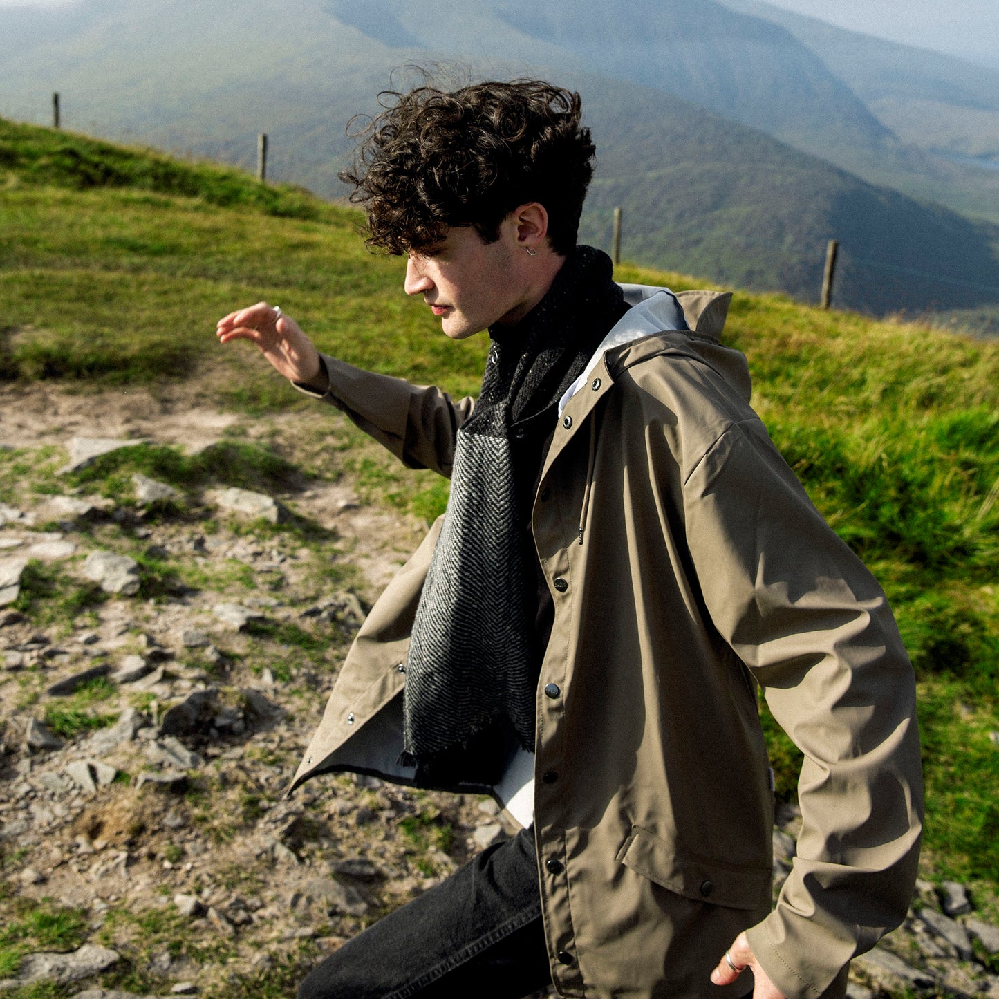 Dark herringbone range