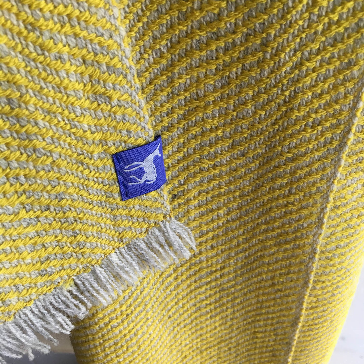 Silky med-heavy weave