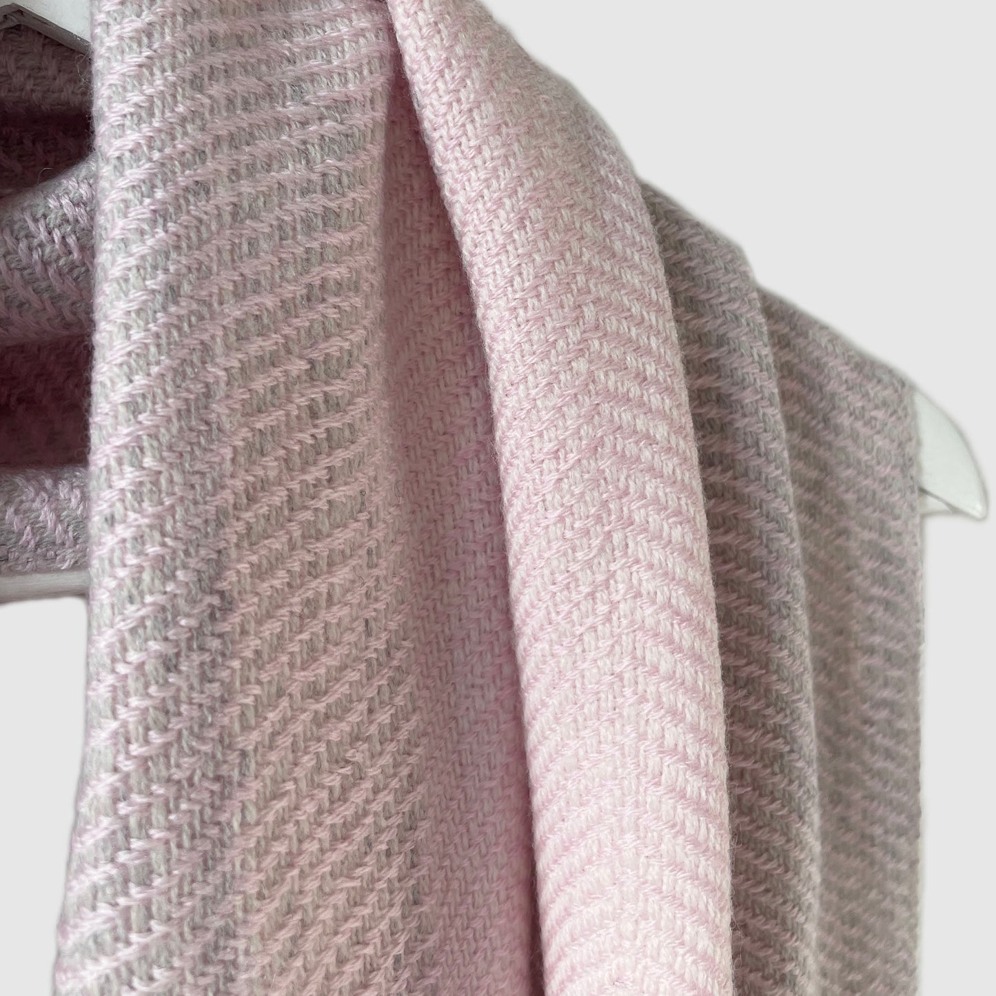 Herringbone silky light