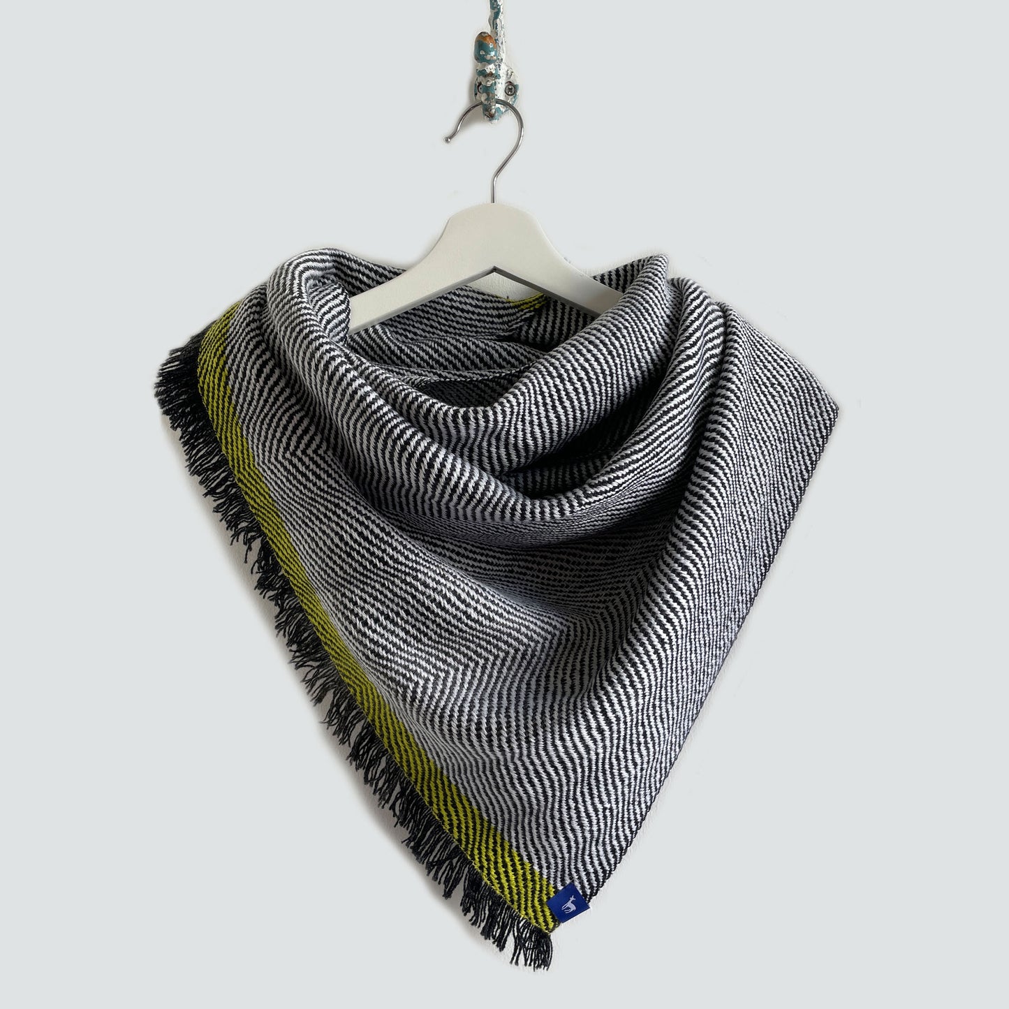 Silky herringbone dark