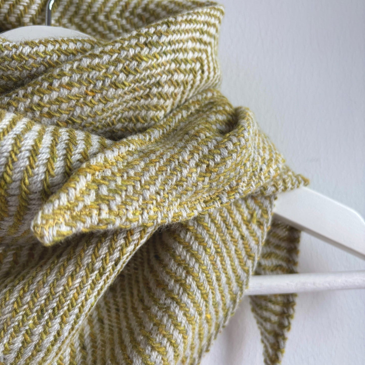 Herringbone fleck medium triangle scarf