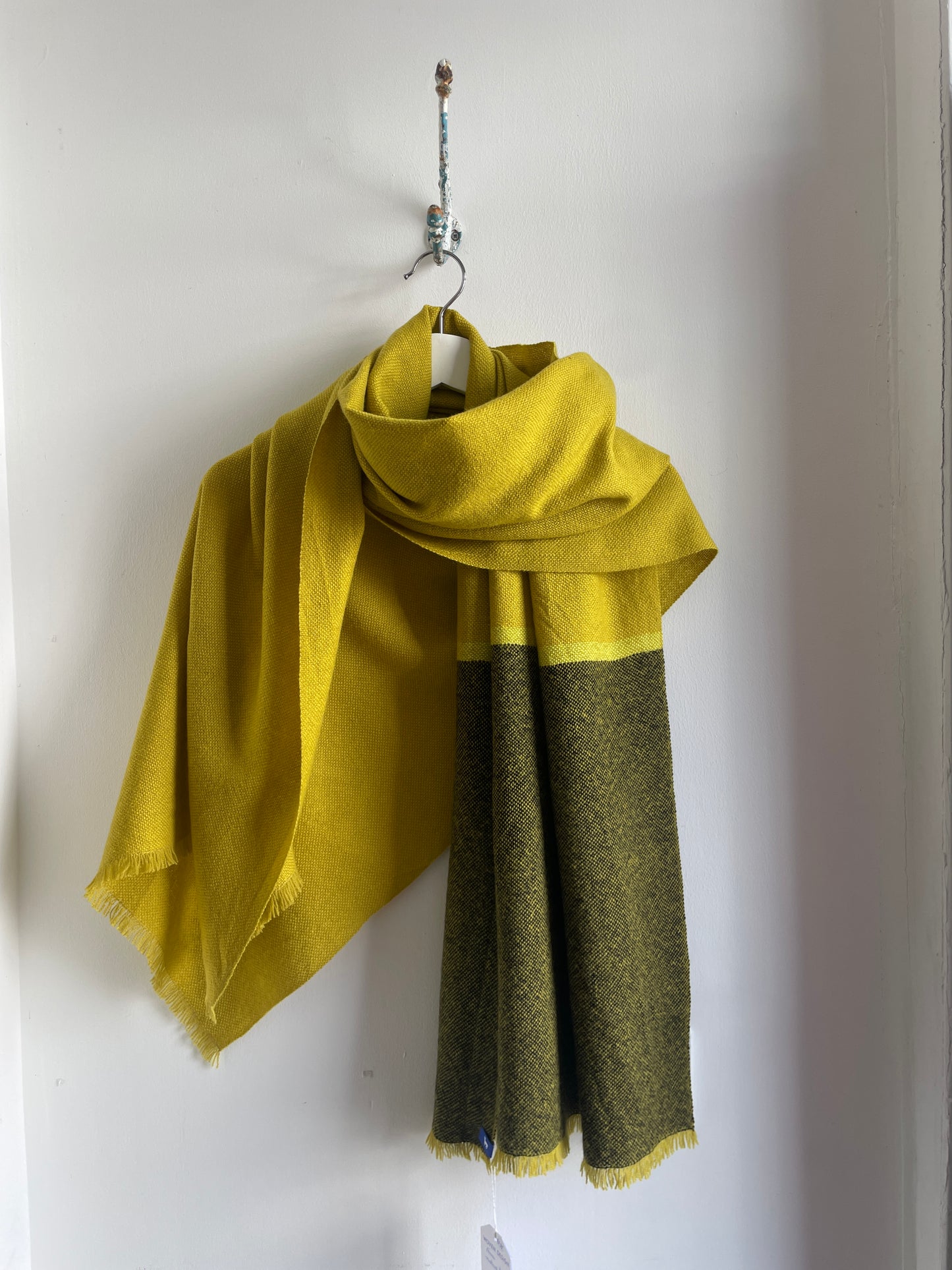 Plain weave silky