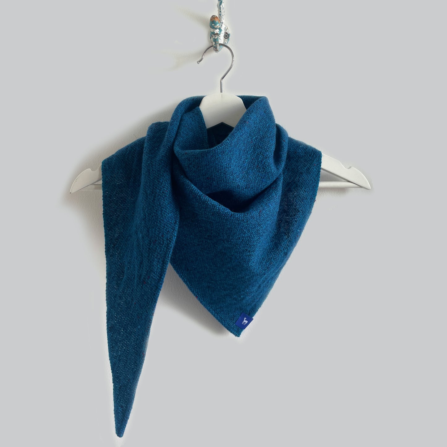 Medium Fleck Plain Weave Triangle Scarves