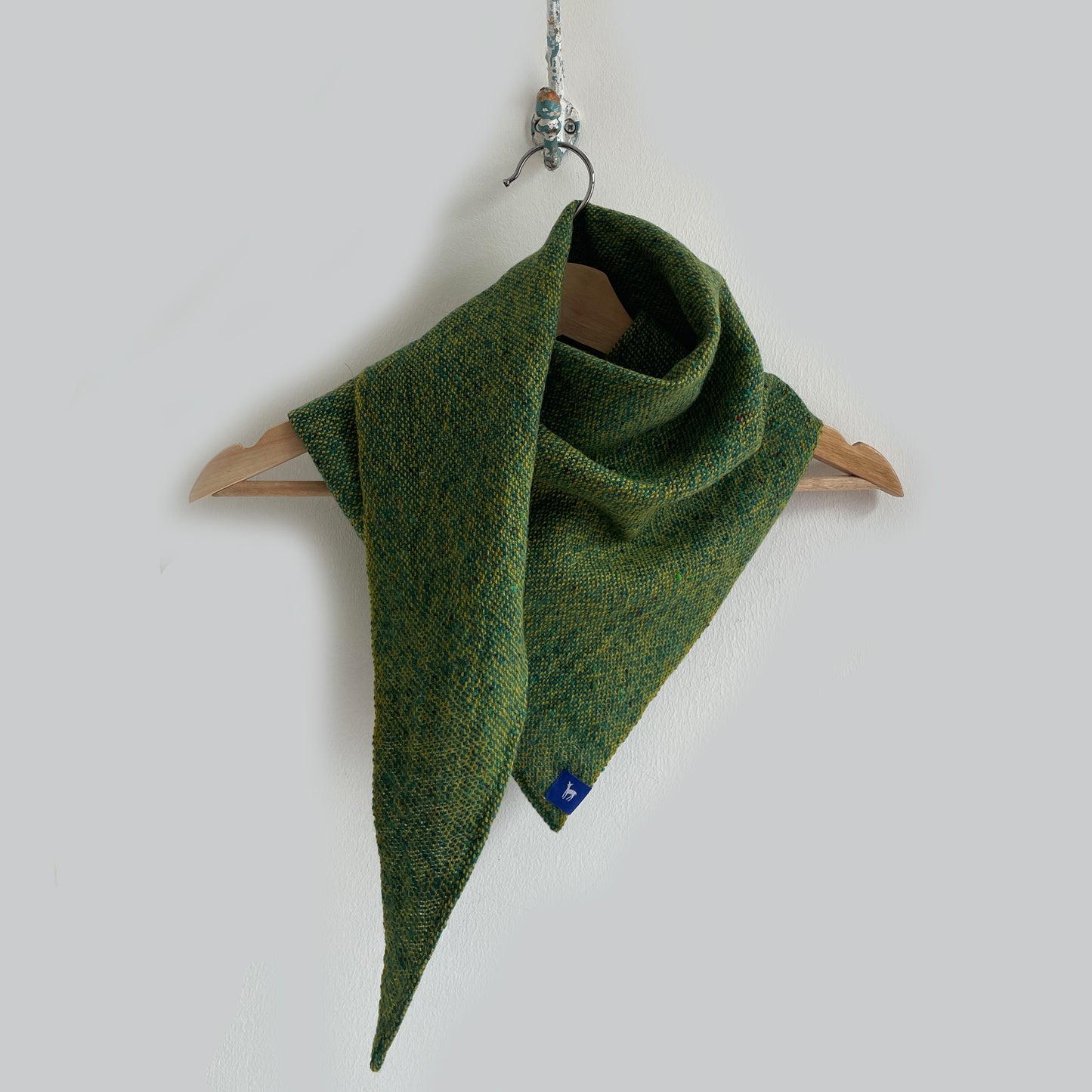 Medium Fleck Plain Weave Triangle Scarves